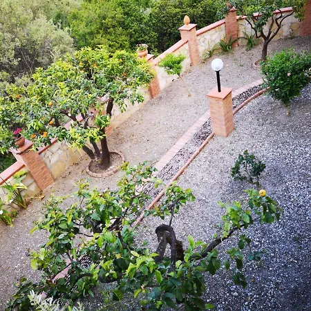 Chris Semesterbostad Taormina